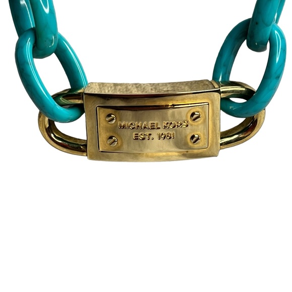Michael Kors Necklace Turquoise
Blue Resin Lucite Oval Links 40 in
Gold Plated - Picture 3 of 3